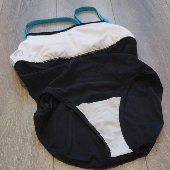 Nike Black and Teal Swimsuit - Picture 8 of 10